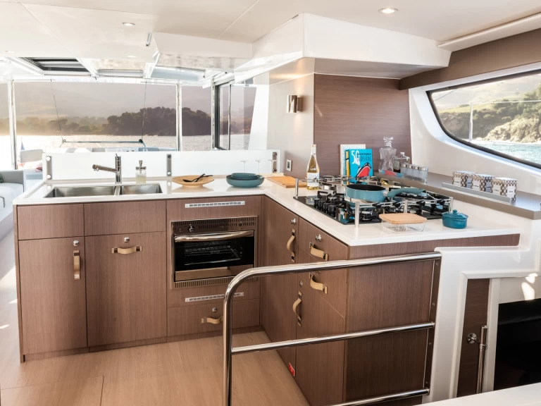 Catamaran rental in Eidkjosen - Bali Bali 4.6