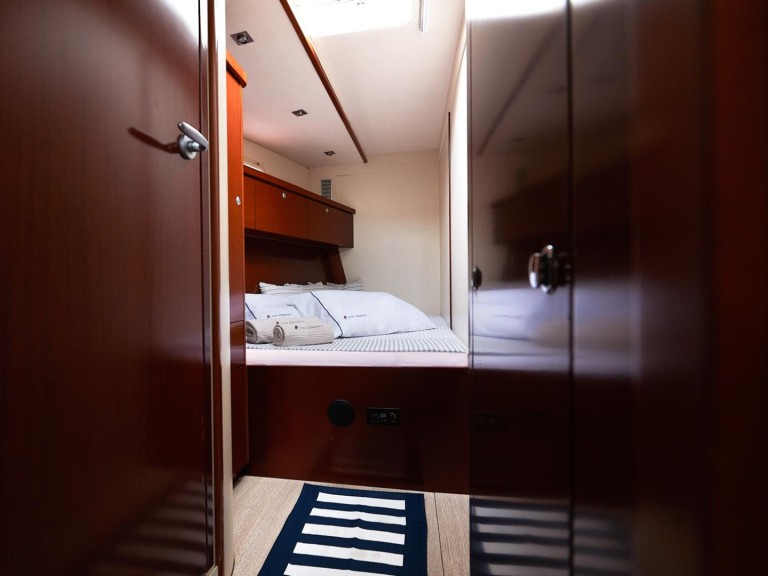 Yacht charter Alimos cheap Hanse 540 E