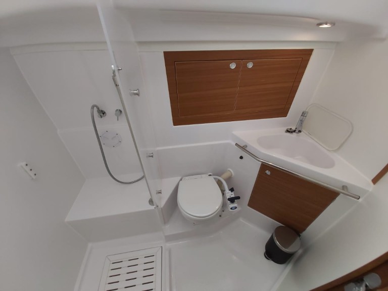 Bareboat Rental Sailboat Elan with a boat licence