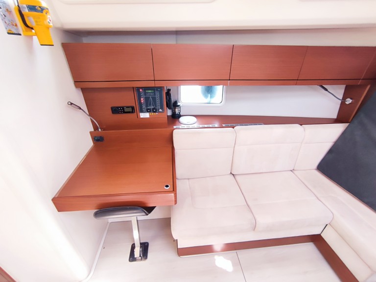 Hanse Hanse 458 charter bareboat or captained in  Lávrio