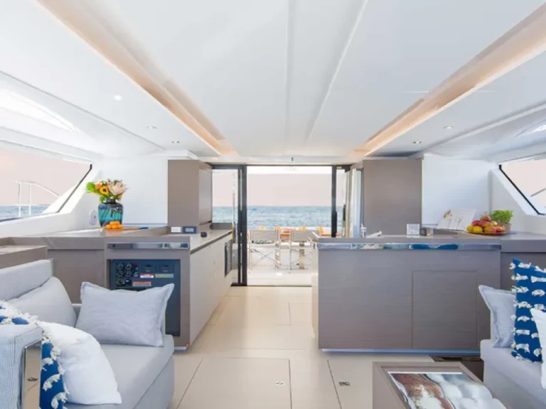 Yacht charter Marsh Harbour cheap Leopard 46 Powercat