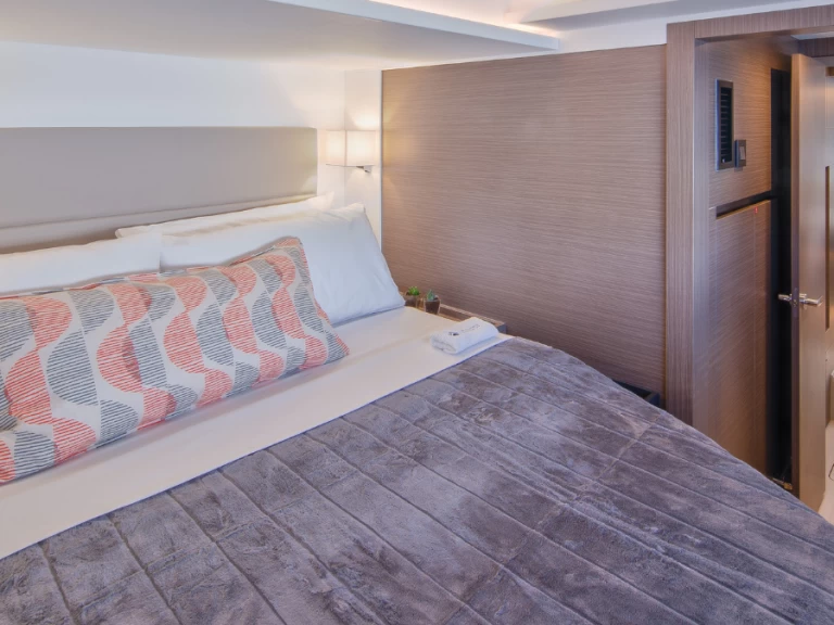 Yacht charter Marina (City) cheap Leopard 46 Powercat