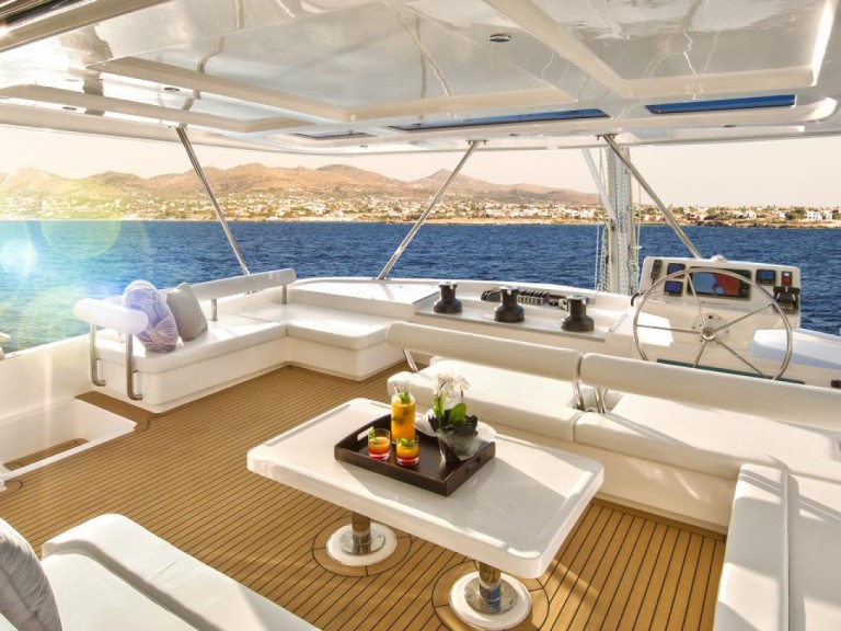 Catamaran for rent Road Town at the best price