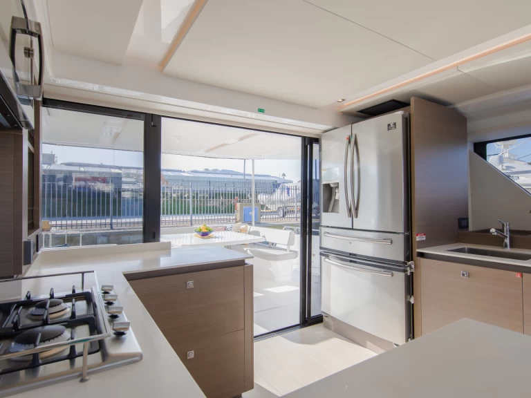 Leopard Moorings 534 PC/8+1 charter bareboat or captained in  Road Town