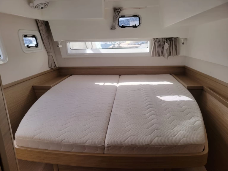 Catamaran for rent Le Marin at the best price