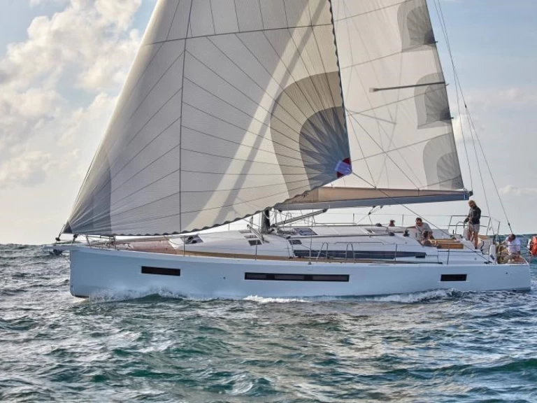 Yacht charter Cannigione cheap Sun Odyssey 490