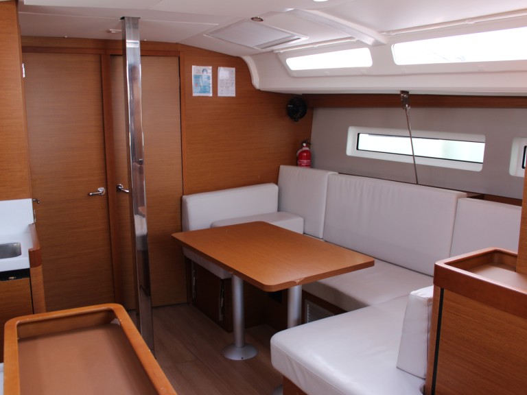 Yacht charter Dubrovnik cheap Sun Odyssey 440