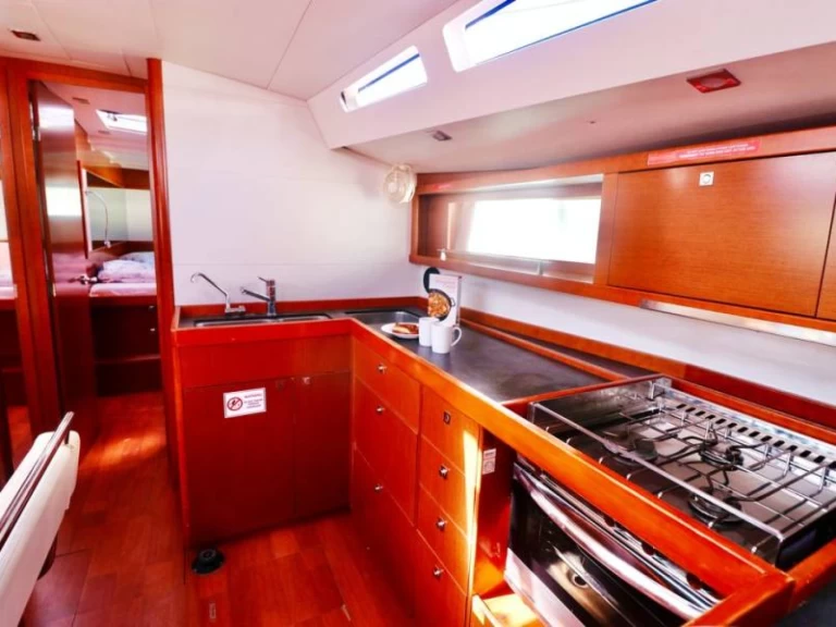 Sailboat rental with or without captain Bénéteau Cannigione