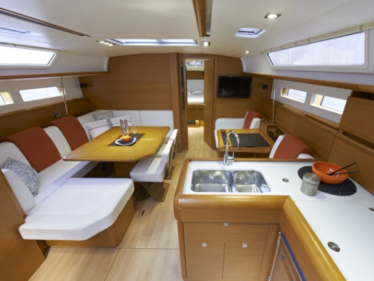 Yacht charter Marina (City) cheap Sun Odyssey 479
