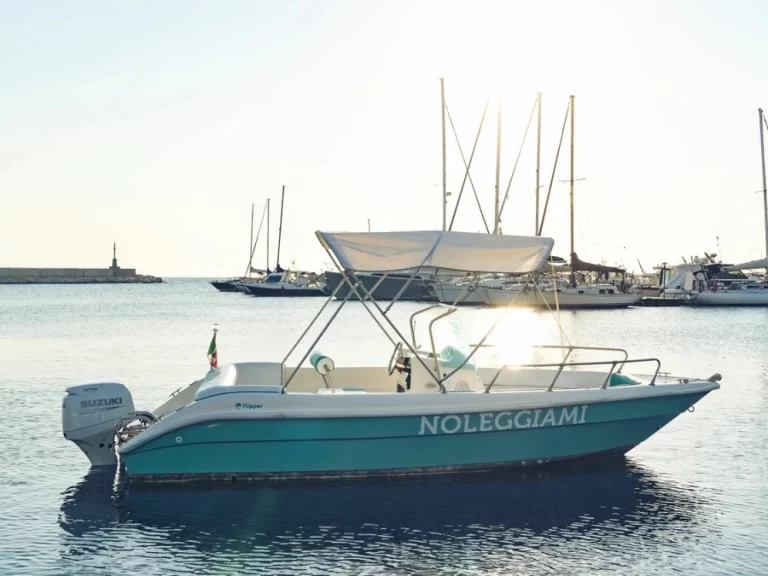 Motorboat rental in Torre Canne -  Motorboat 5.80