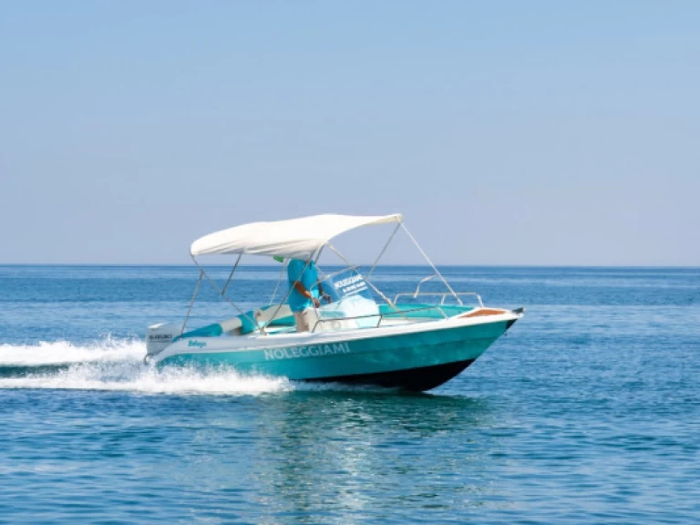 Boat rental  Motorboat 5.80 in Torre Canne on Samboat