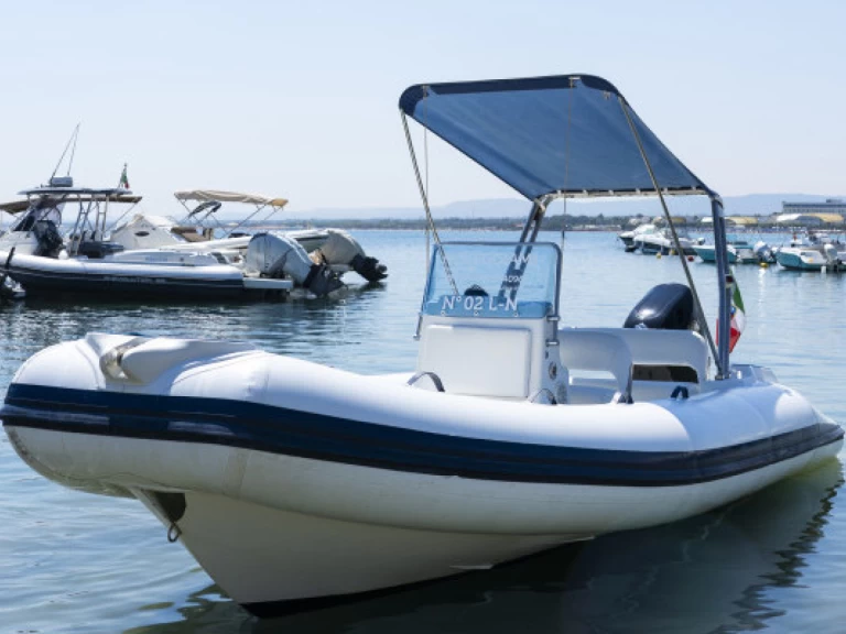 Motorboat rental in Torre Canne -  Motorboat 6