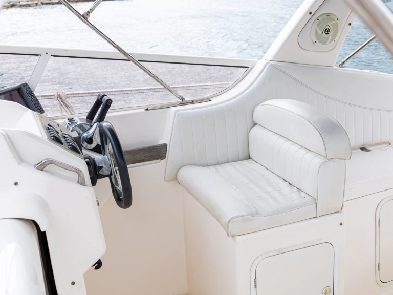Yacht charter Badalona cheap Mano Marine 26.50