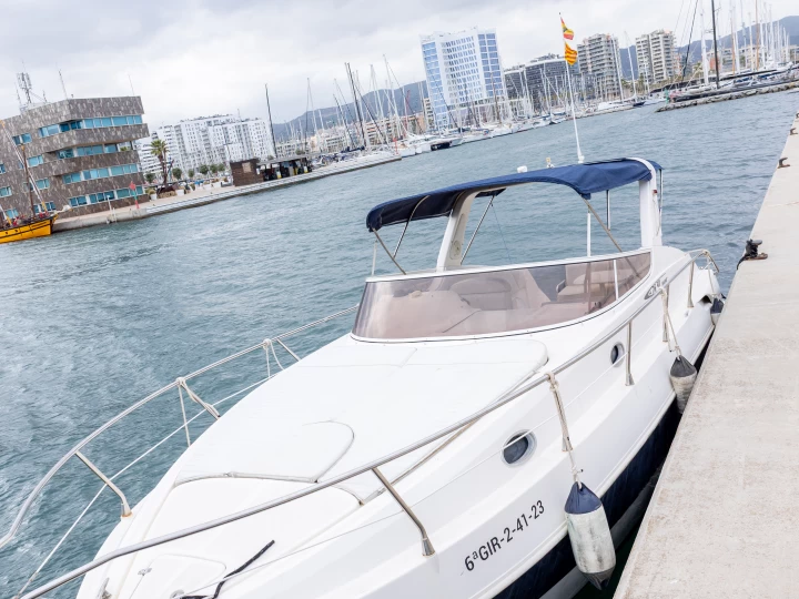 Motorboat rental in Badalona - Mano Marine Mano Marine 26.50