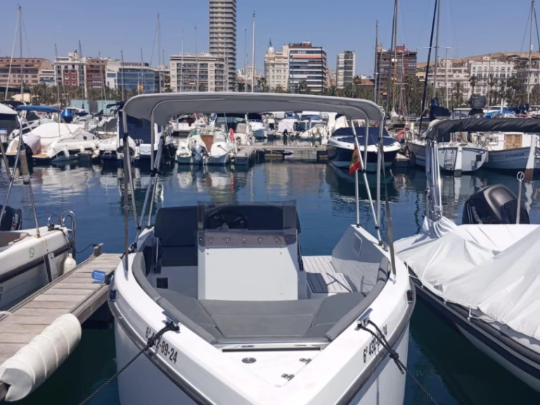 Motorboat rental in Alicante - Astillero Fernández Hidalgo Crimat Silver 560