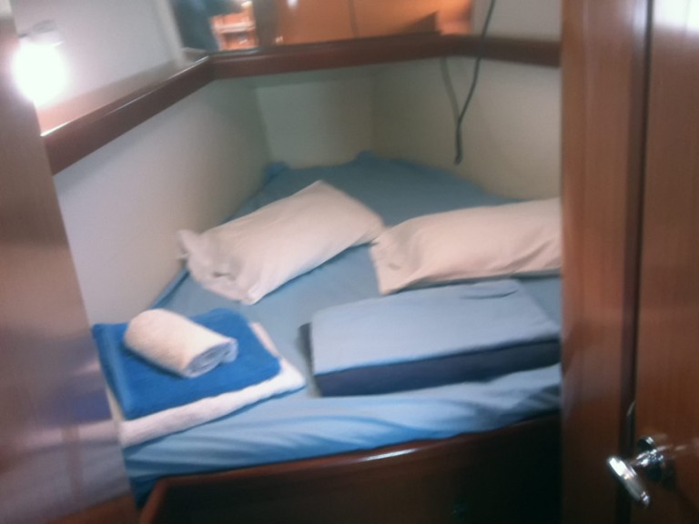 Bareboat Rental Sailboat Bénéteau with a boat licence