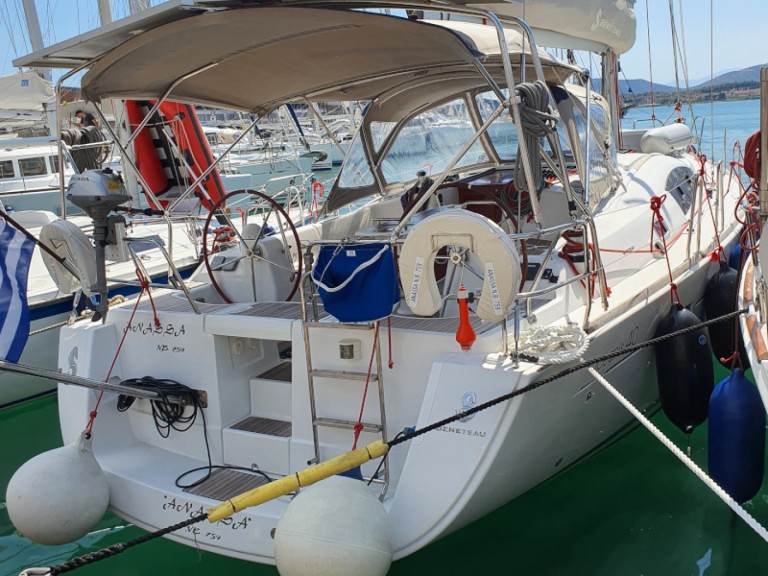 Bénéteau Oceanis 40 charter bareboat or captained in  Volos