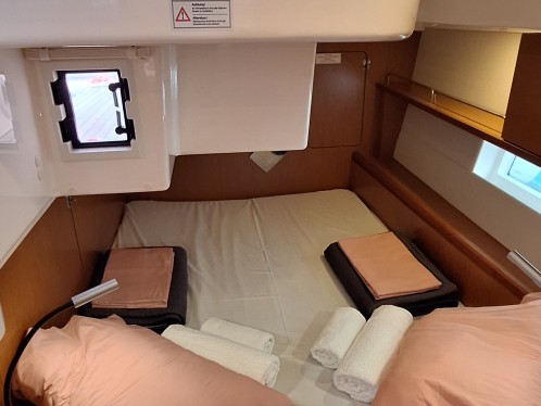 Bavaria Bavaria C45 charter bareboat or captained in  Nikiána