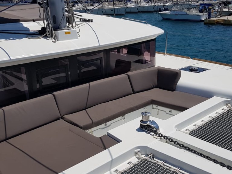 Catamaran rental in Lefkáda - Lagoon Lagoon 450 F