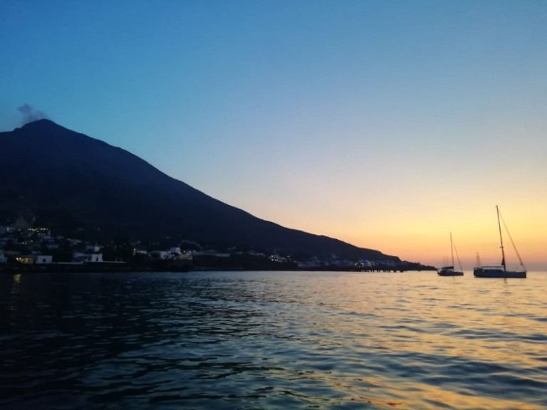 Rent a Hanse Hanse 400 E San Vincenzo