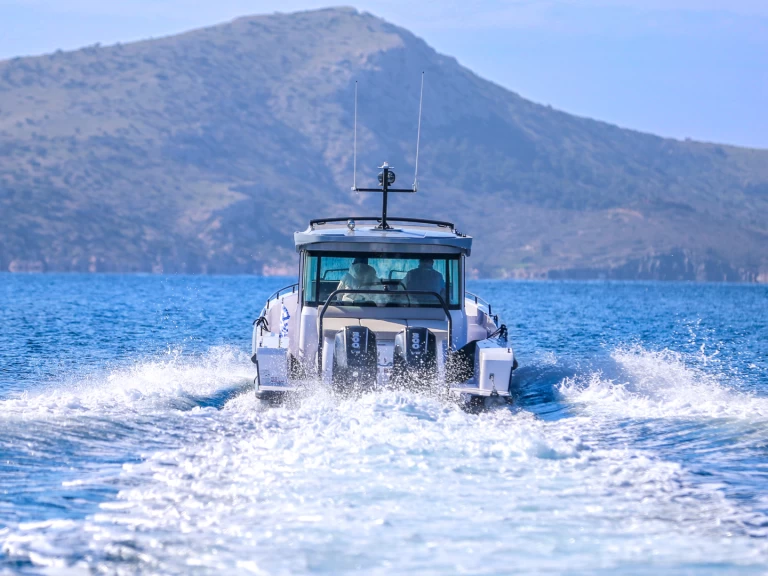 Boat rental Axopar Axopar 37 XC Cross Cabin (2 cabins) in Anavyssos on Samboat