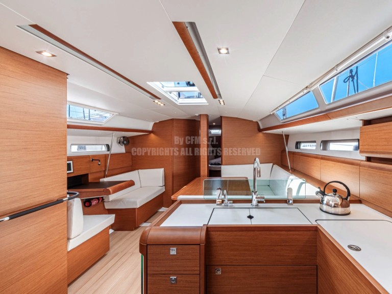 Yacht charter Capo d'Orlando cheap Jeanneau S.O.449