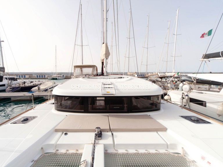 Bareboat Rental Catamaran Lagoon with a boat licence