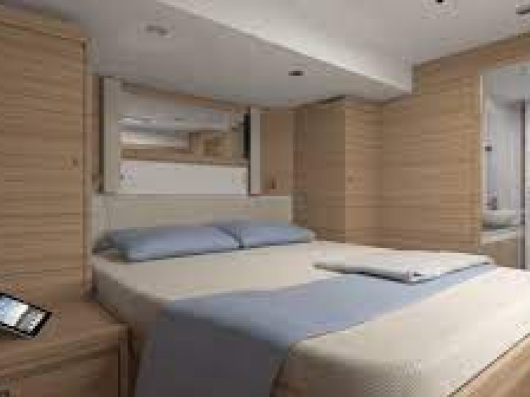 Dufour Dufour Catamarans 48 Sail in Capo d'Orlando on SamBoat