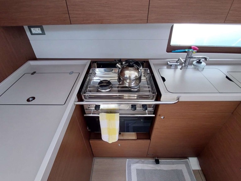 Bénéteau Oceanis 51.1 charter bareboat or captained in  Gouvia