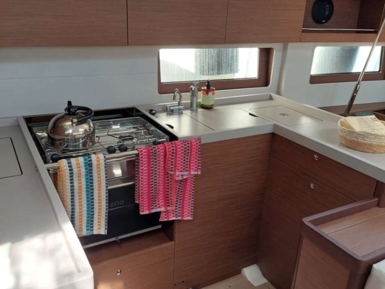 Yacht charter Gouvia cheap Oceanis 51.1