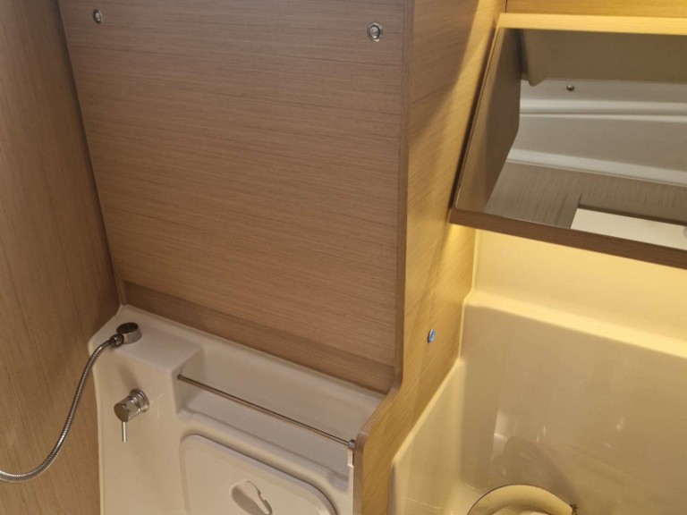 Sailboat for rent Gouvia at the best price