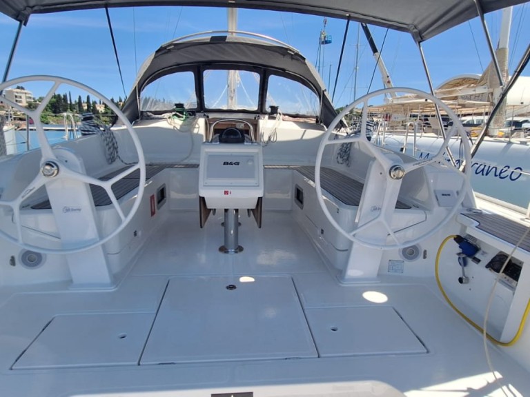 Bareboat Rental Sailboat Bavaria with a boat licence