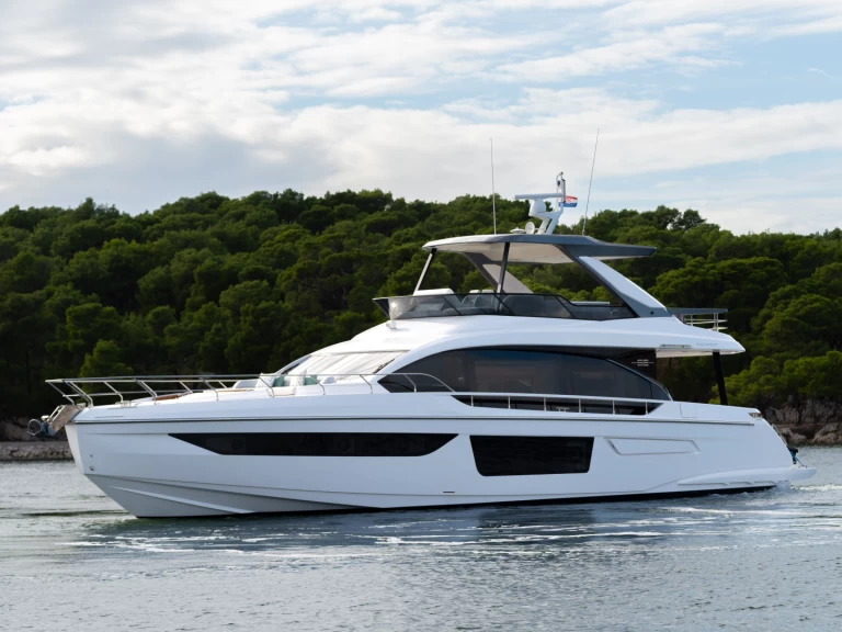 Bareboat Rental Luxury Yacht Azimut with a boat licence