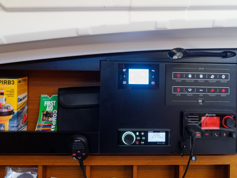 Boat rental Jeanneau Sun Odyssey 410 in Lefkáda on Samboat