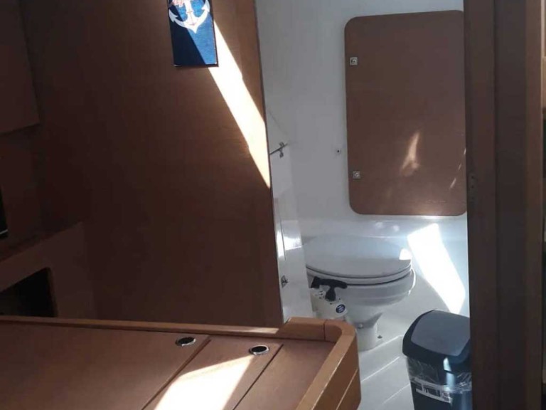 Boat rental Dufour Dufour 350 Grand Large in Marmaris (district) on Samboat