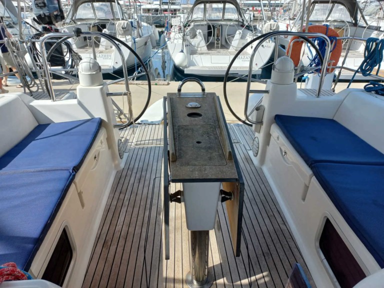 Boat rental Dufour Dufour 450 Grand Large in Marmaris (district) on Samboat