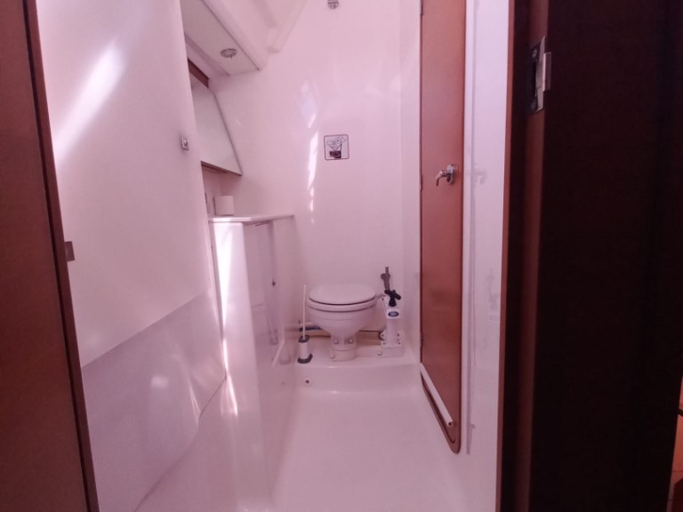 Dufour Dufour 450 Grand Large in Marmaris (district) on SamBoat