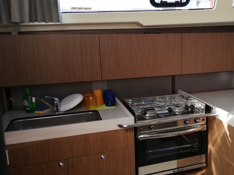 Bareboat Rental Sailboat Bénéteau with a boat licence