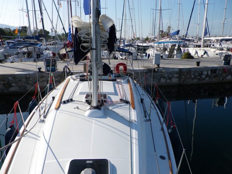 Sailboat for rent Lefkáda at the best price