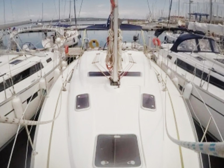 Boat rental Bavaria Bavaria 37 in Lefkáda on Samboat