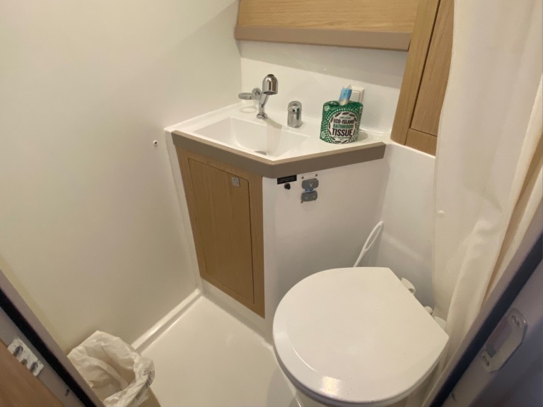 Boat rental Bénéteau Oceanis 48 in Road Town on Samboat