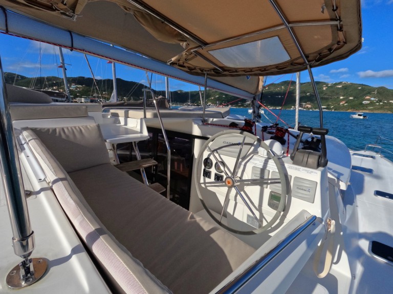 Catamaran for rent Road Town at the best price