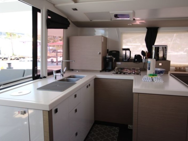 Boat rental Fountaine Pajot Astrea 42 in Road Town on Samboat
