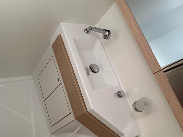 Boat rental Bénéteau Oceanis 46.1 in Sukošan on Samboat