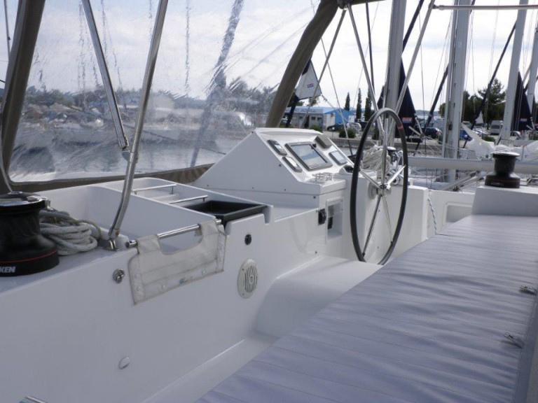 Bareboat Rental Catamaran Lagoon with a boat licence