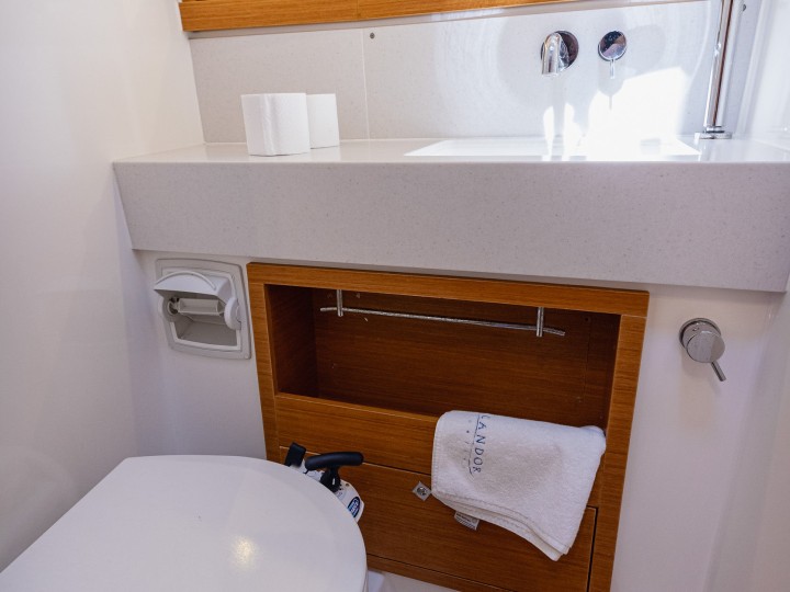 Sailboat for rent Kaštel Gomilica at the best price