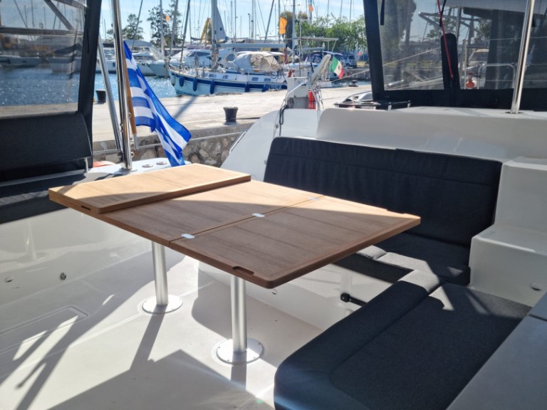 Rent a Lagoon Lagoon 46 Lefkáda