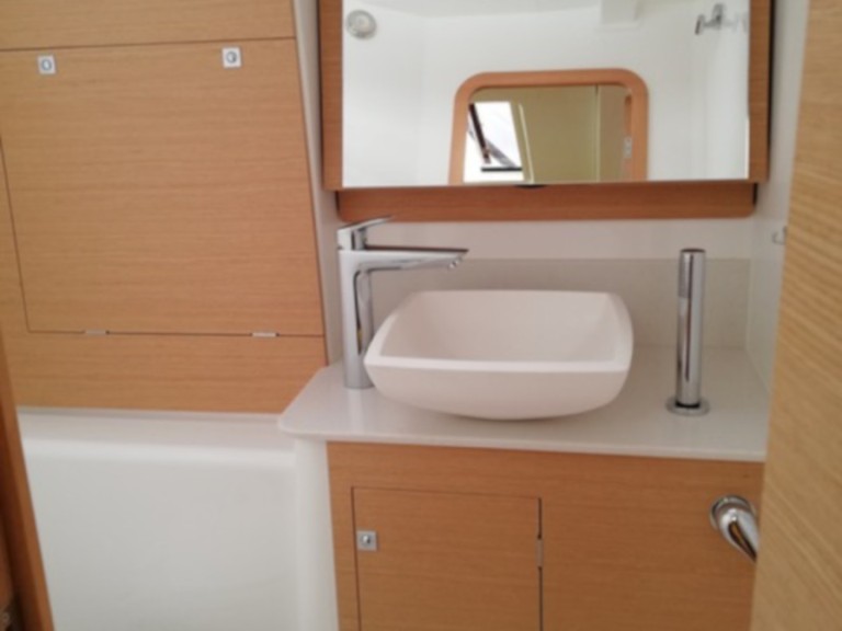 Sailboat rental with or without captain Dufour Pálairos