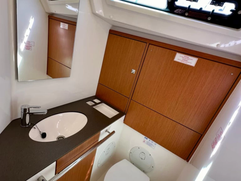 Boat rental Bavaria Cruiser 46 in Sukošan on Samboat