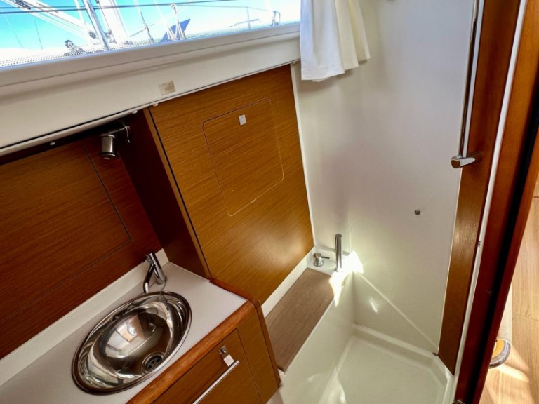 Yacht charter Drage cheap Sun Odyssey 419